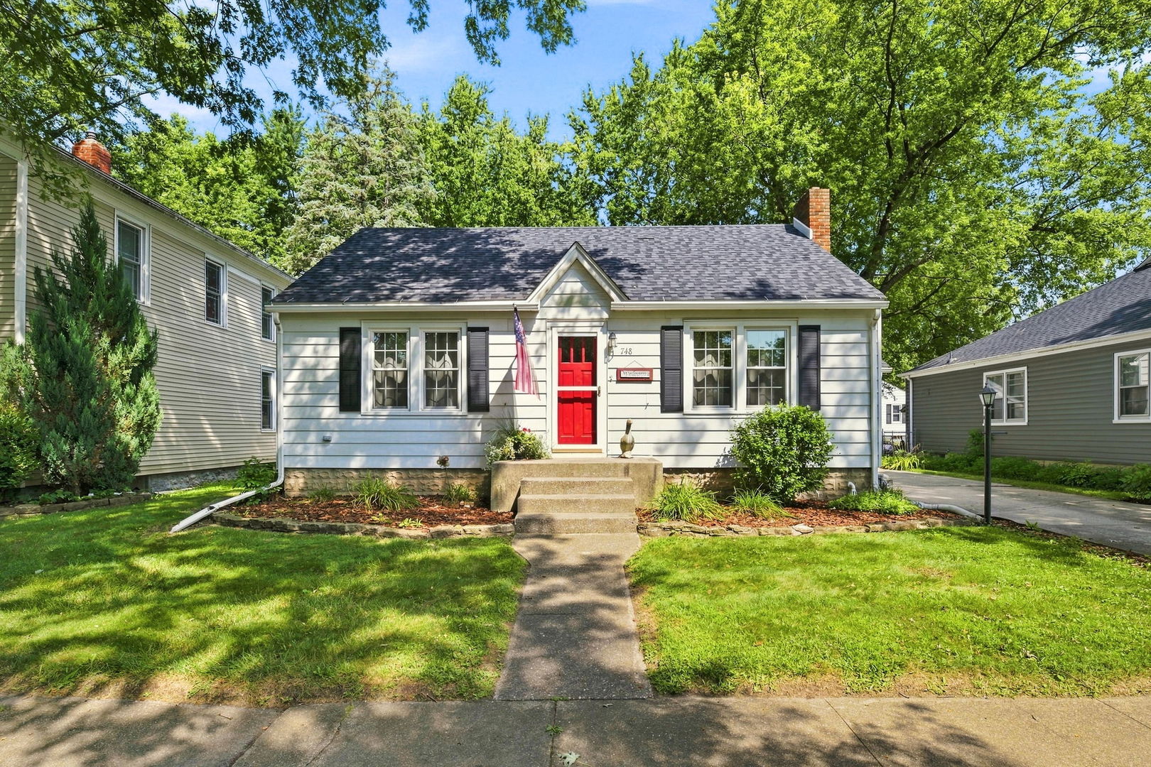 748 E Jackson Street, Morris, IL 60450 — photo 2