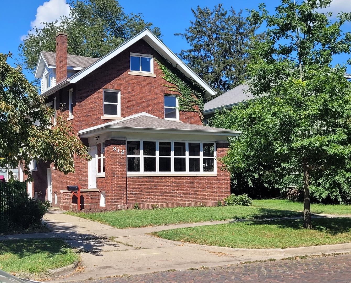 312 W White Street — photo
