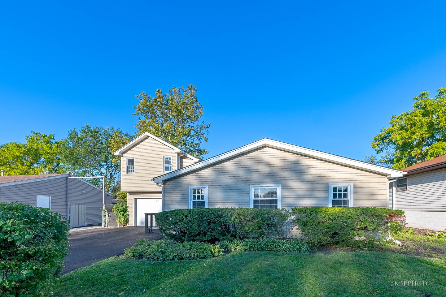 44 Laurel Trail, Wheeling, IL 60090 — photo 2