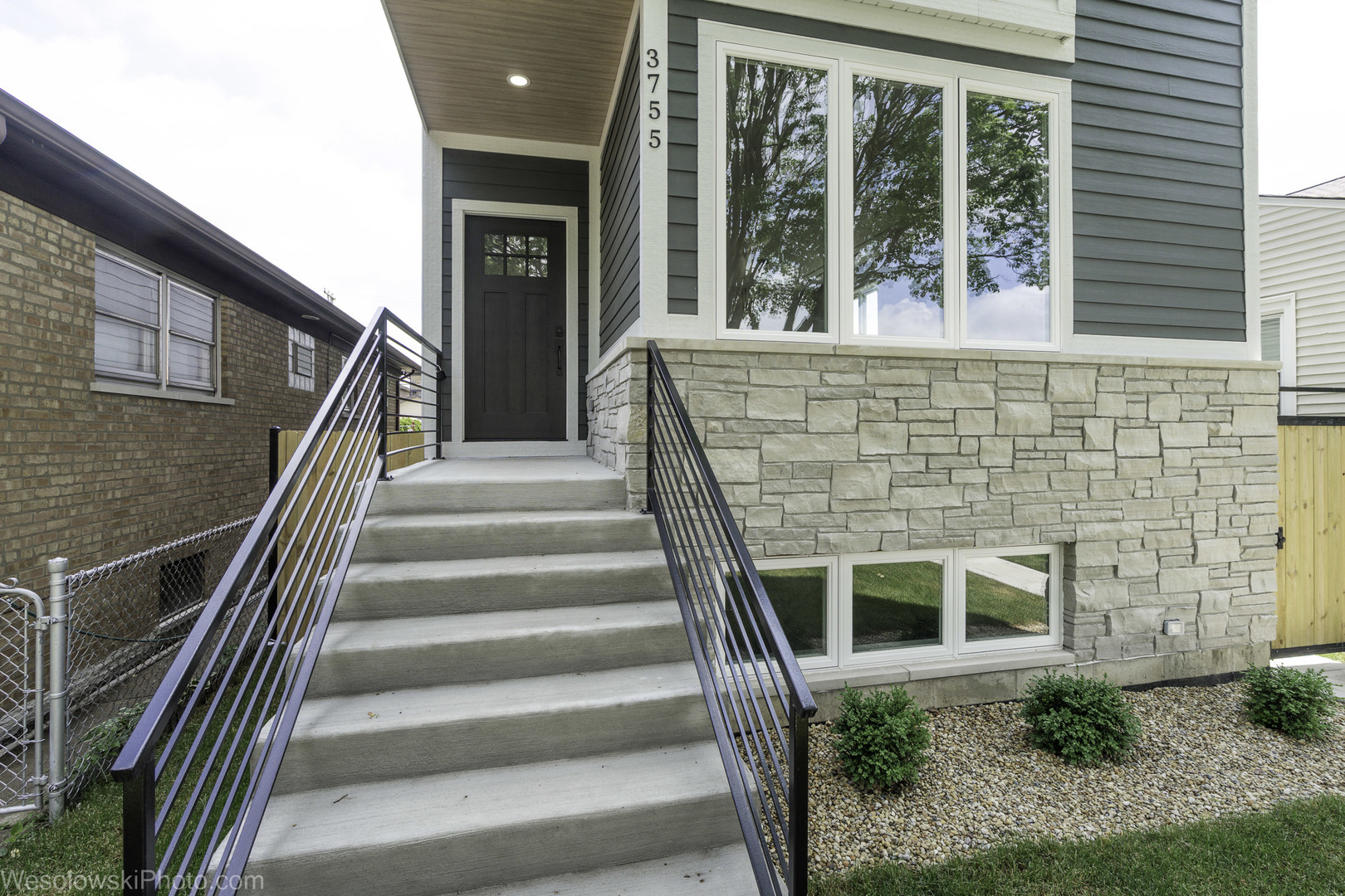 3755 N Odell Avenue — photo