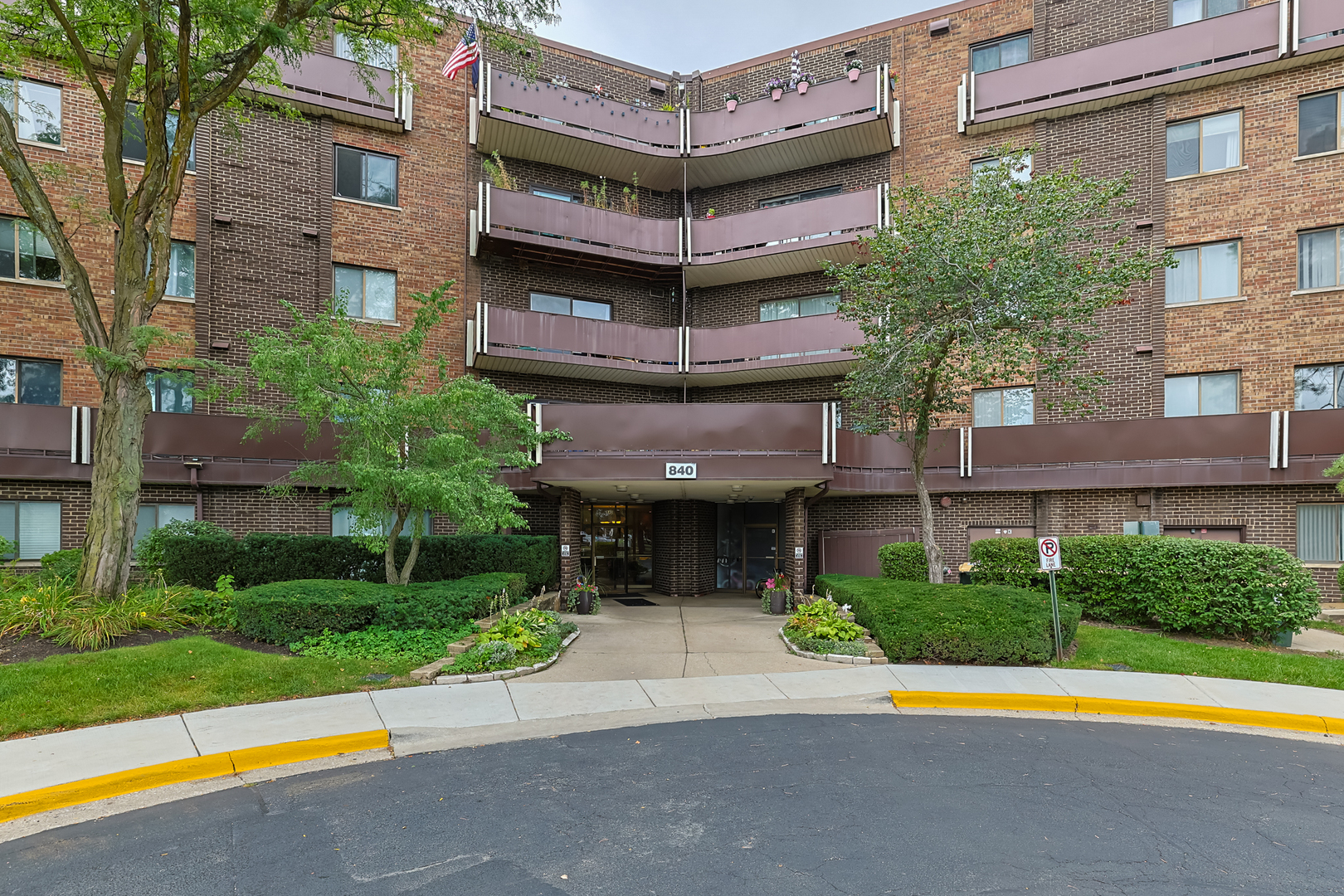 840 Wellington Avenue 501 — photo