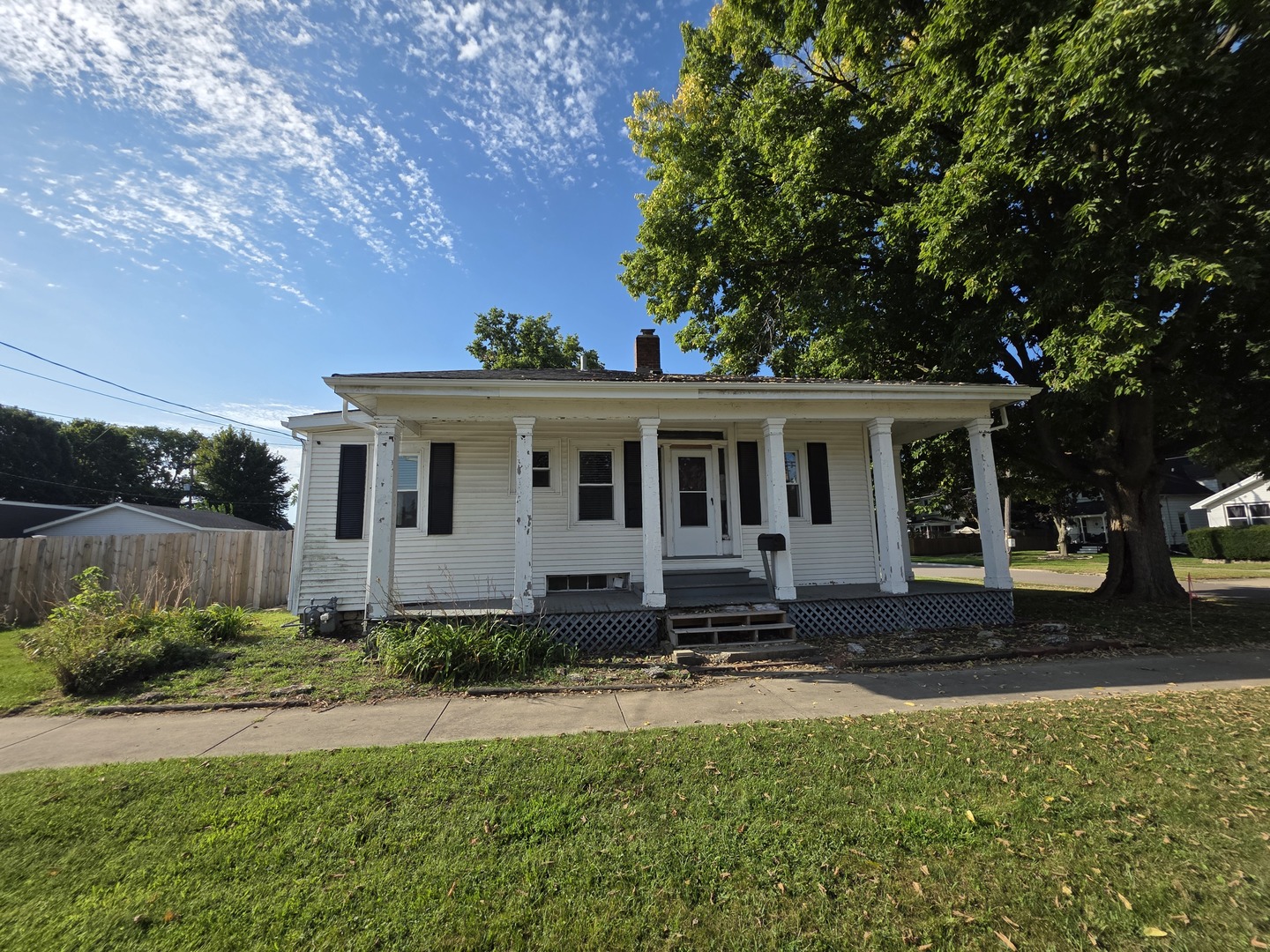 627 W Jefferson Street — photo