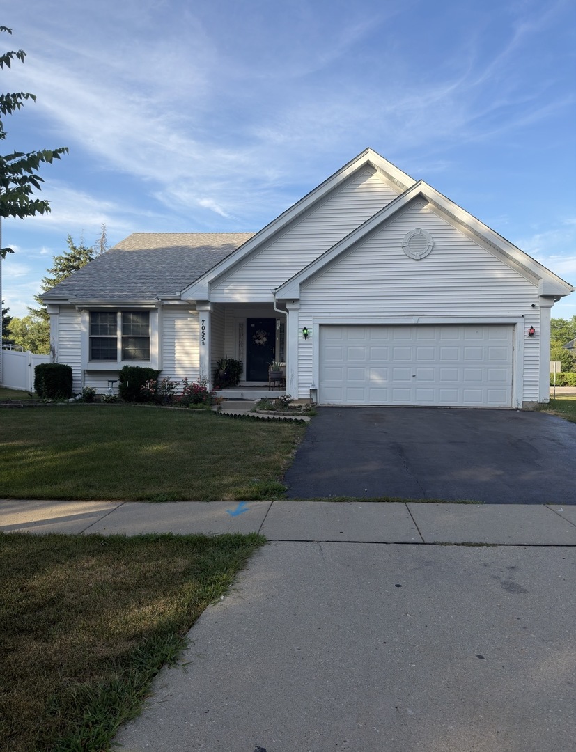 7055 Nathan Lane — photo