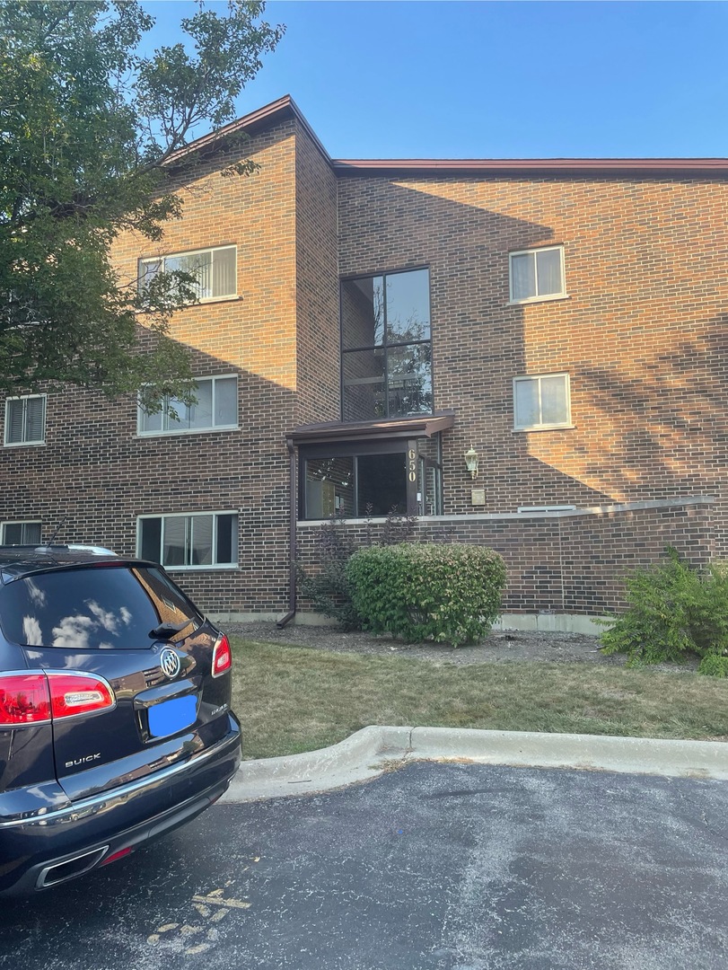 650 Perrie Drive 304 — photo