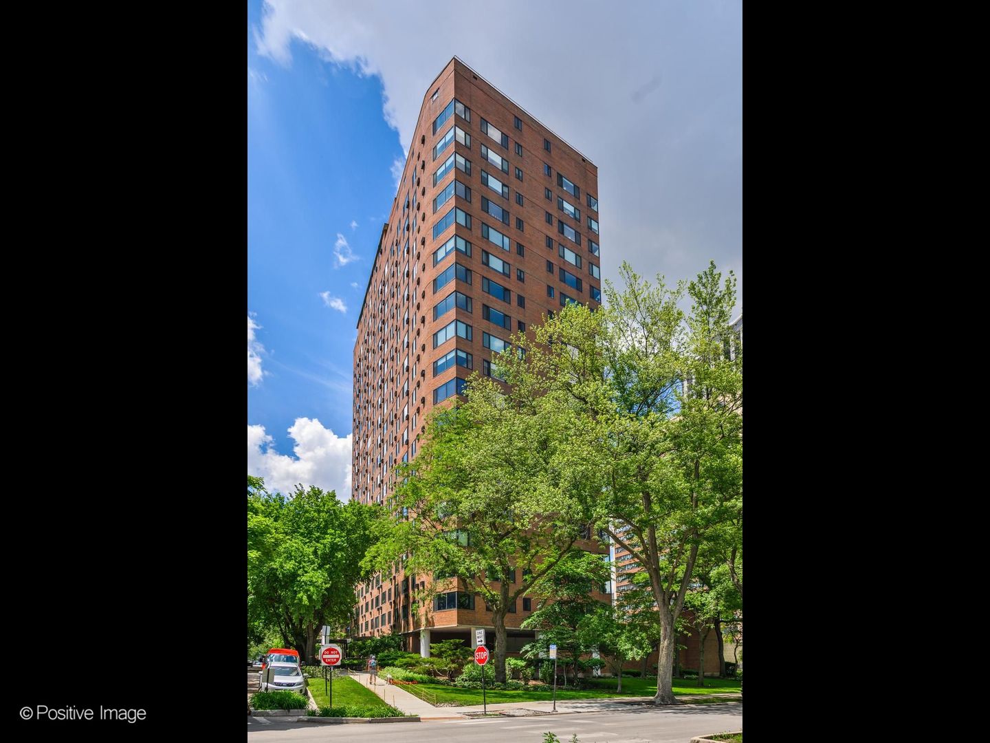 3100 N Lake Shore Drive 1408 — photo