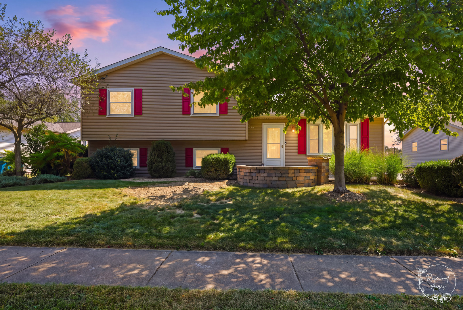 340 Mohawk Drive — photo