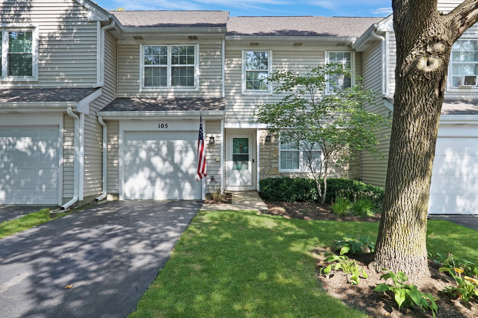 105 Parkview Drive — photo