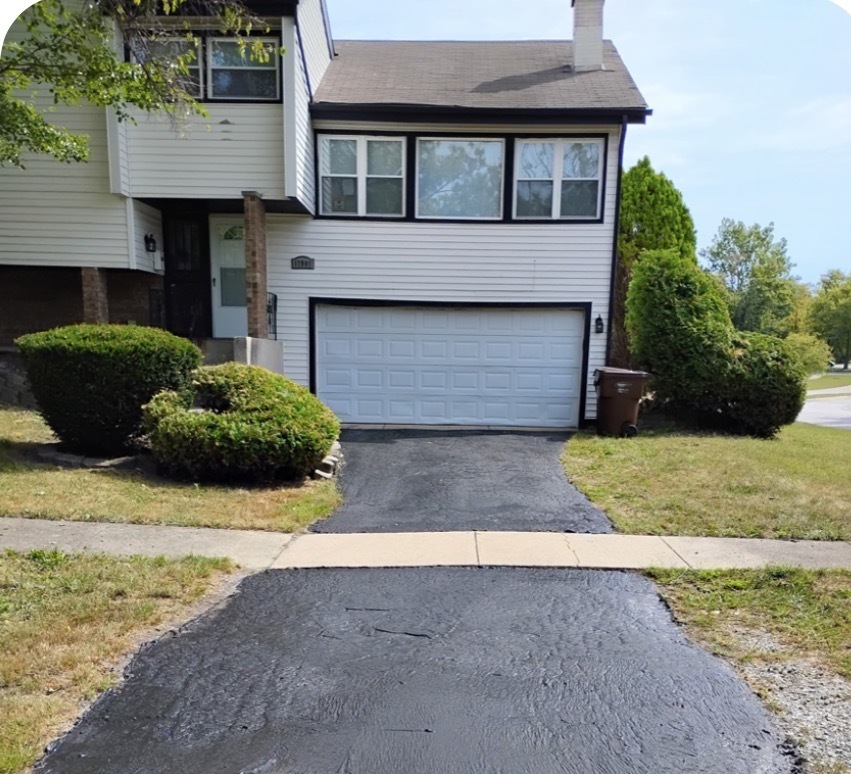 17909 Chartres Court — photo