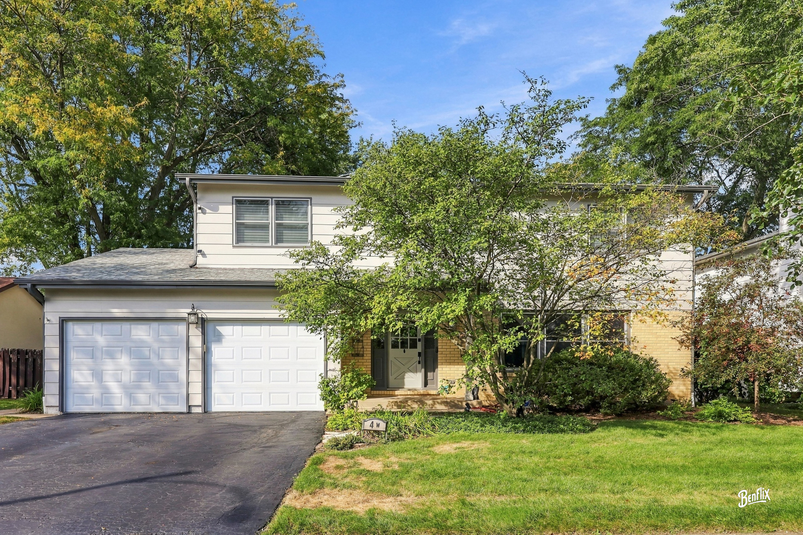 4 W Suffield Drive — photo