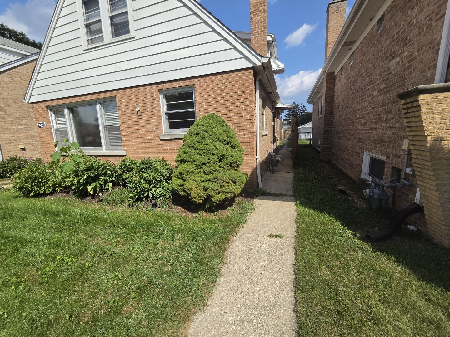 2339 Northgate Avenue — photo