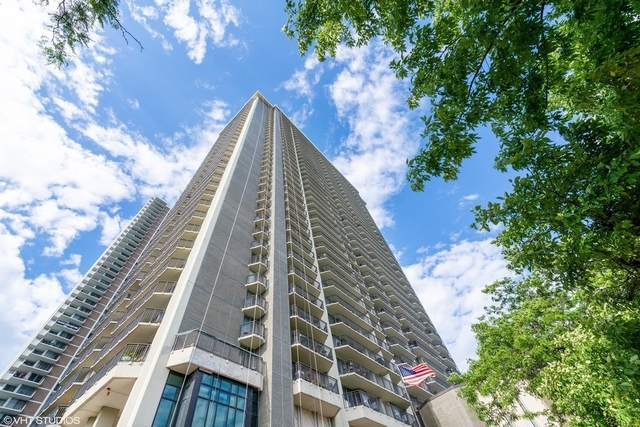 6007 N Sheridan Road Unit 24D — photo