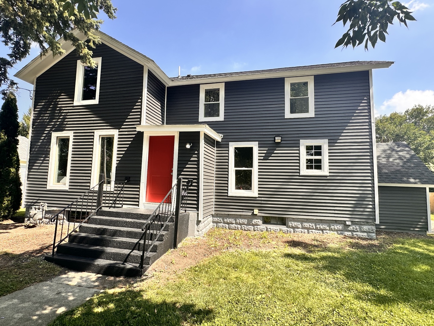 323 N Main Street — photo