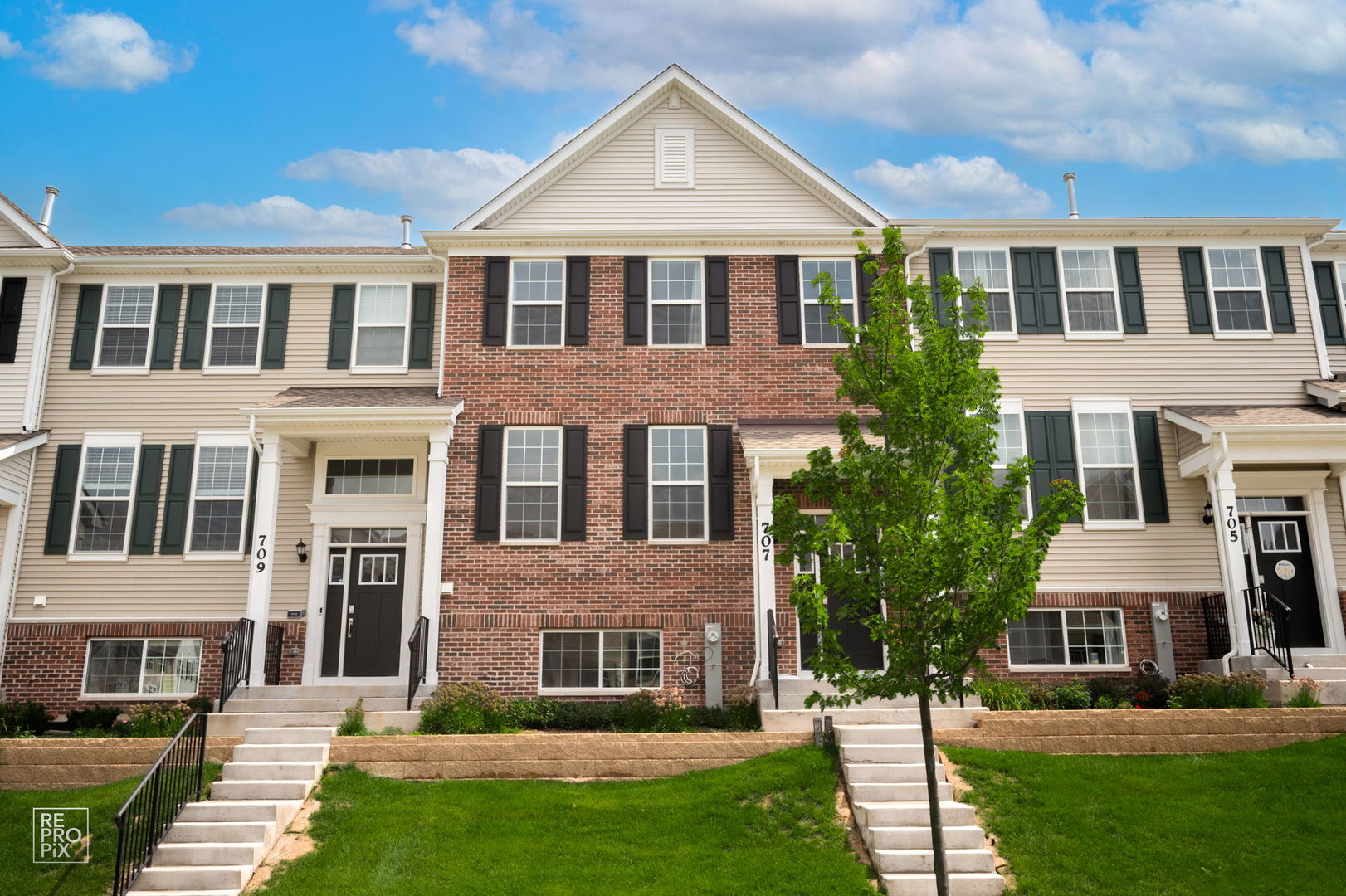 707 Neubauer Circle 603 — photo