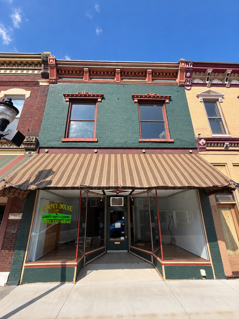 120 E Main Street — photo