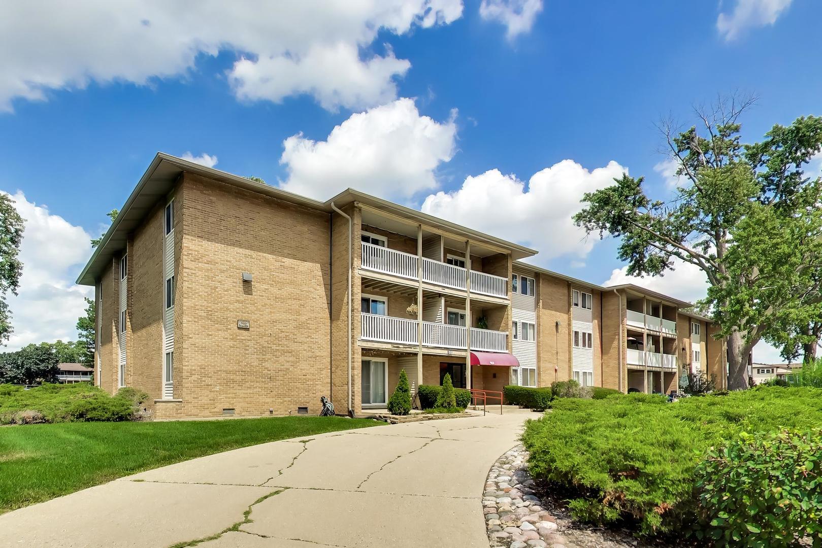 960 Beau Drive 307 — photo