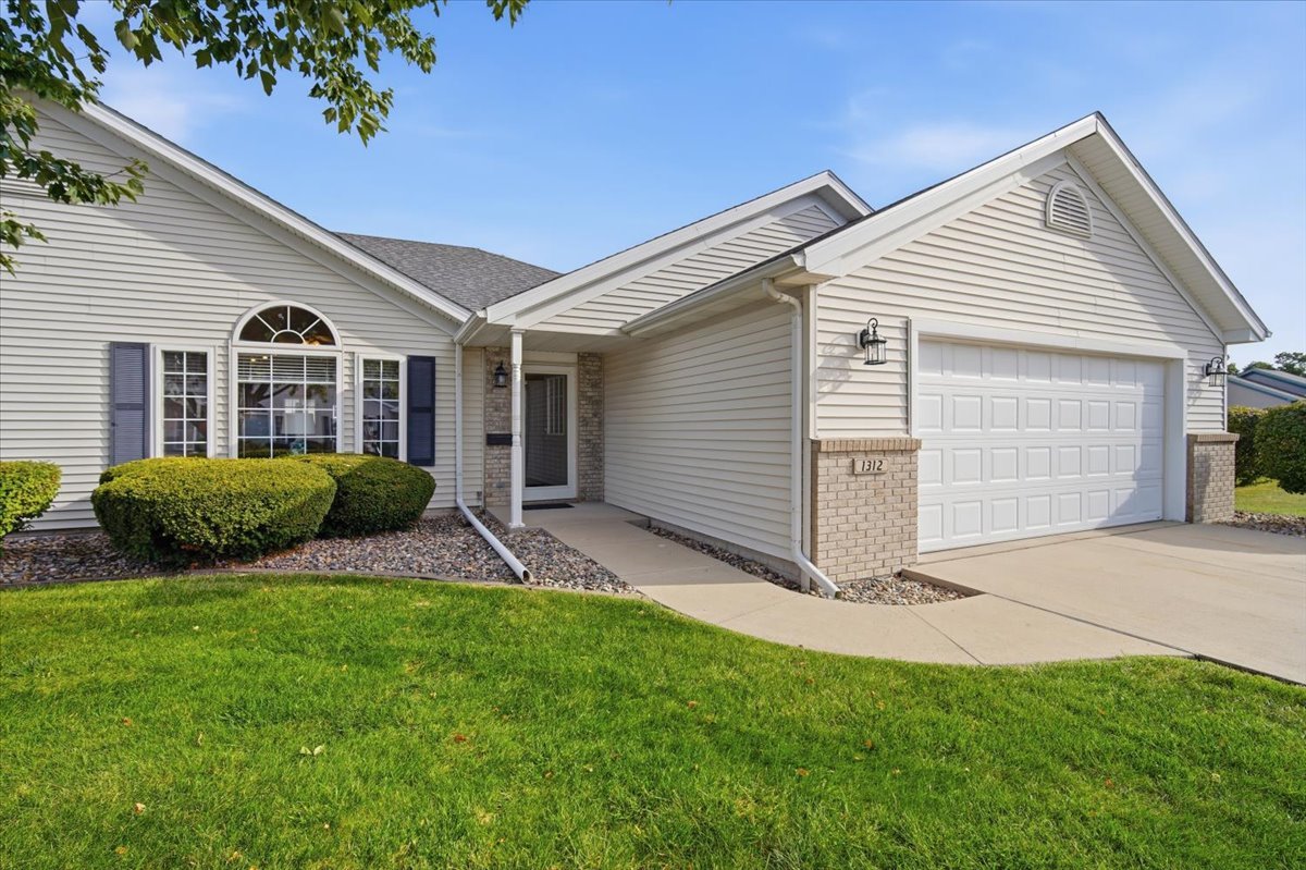 1312 Inglewood Circle 0 — photo