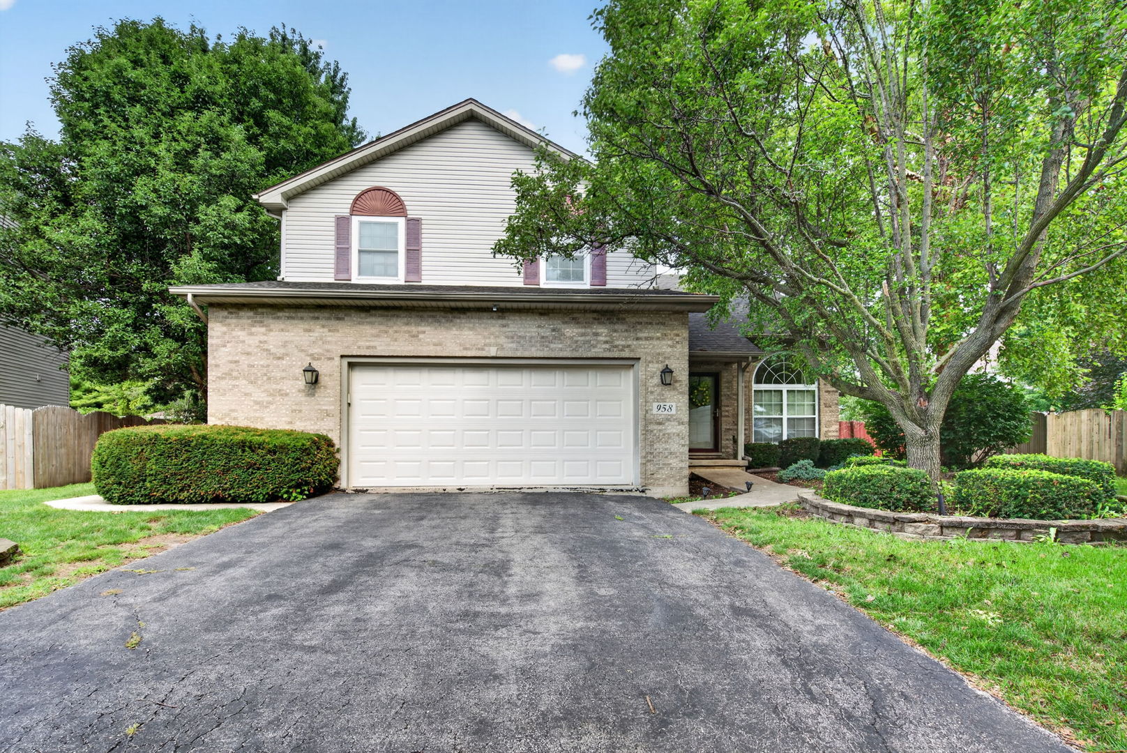 958 Premrose Court — photo
