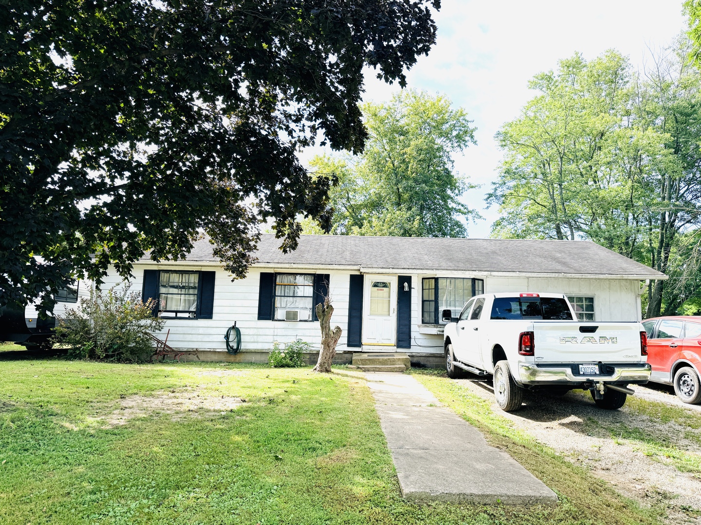 213 Henderson Street — photo