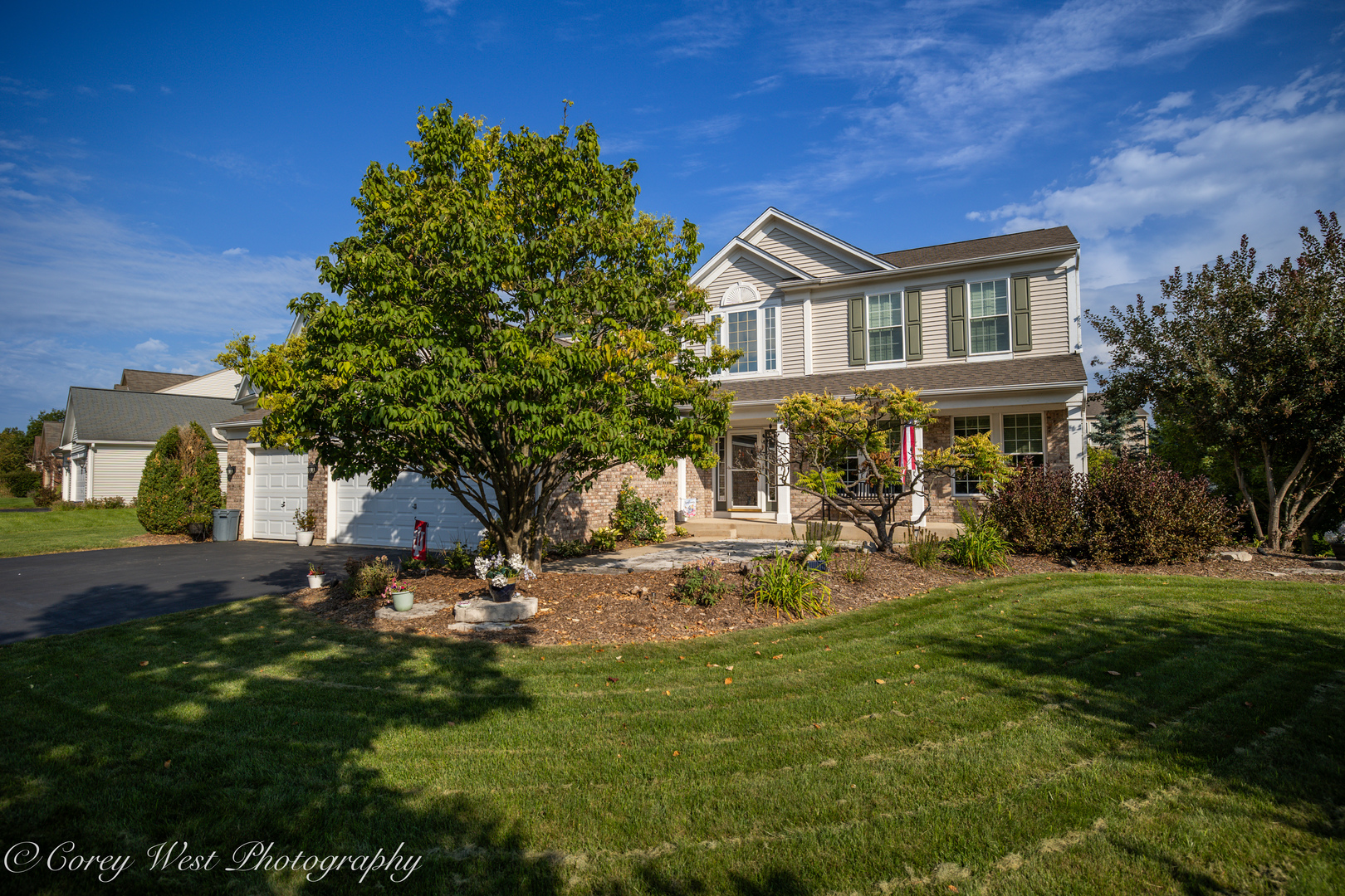 2872 Dartmouth Lane — photo