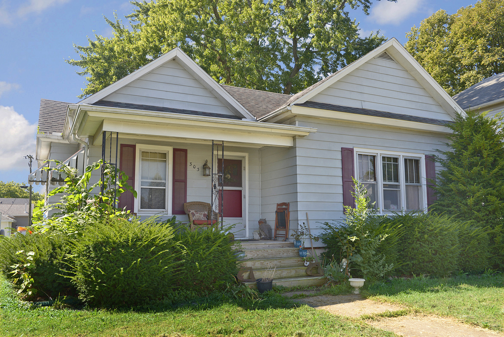 303 W Larue Street — photo