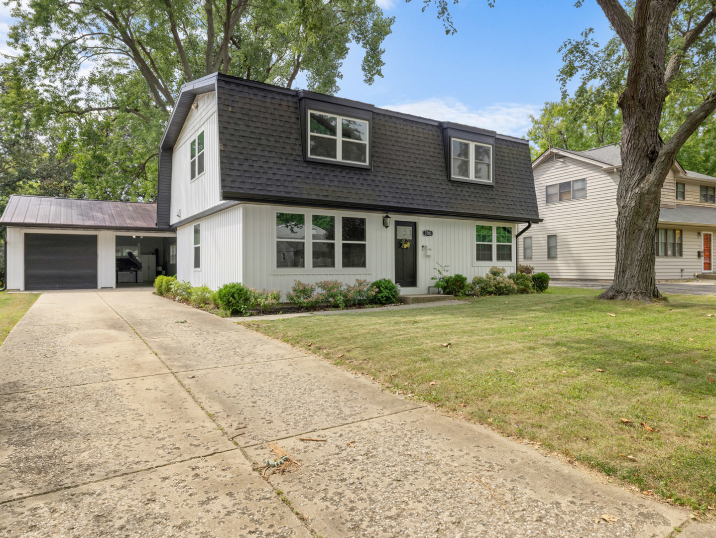 3703 Bluebird Lane — photo