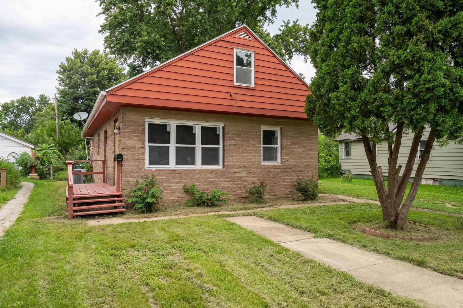 823 E Prairie Street — photo