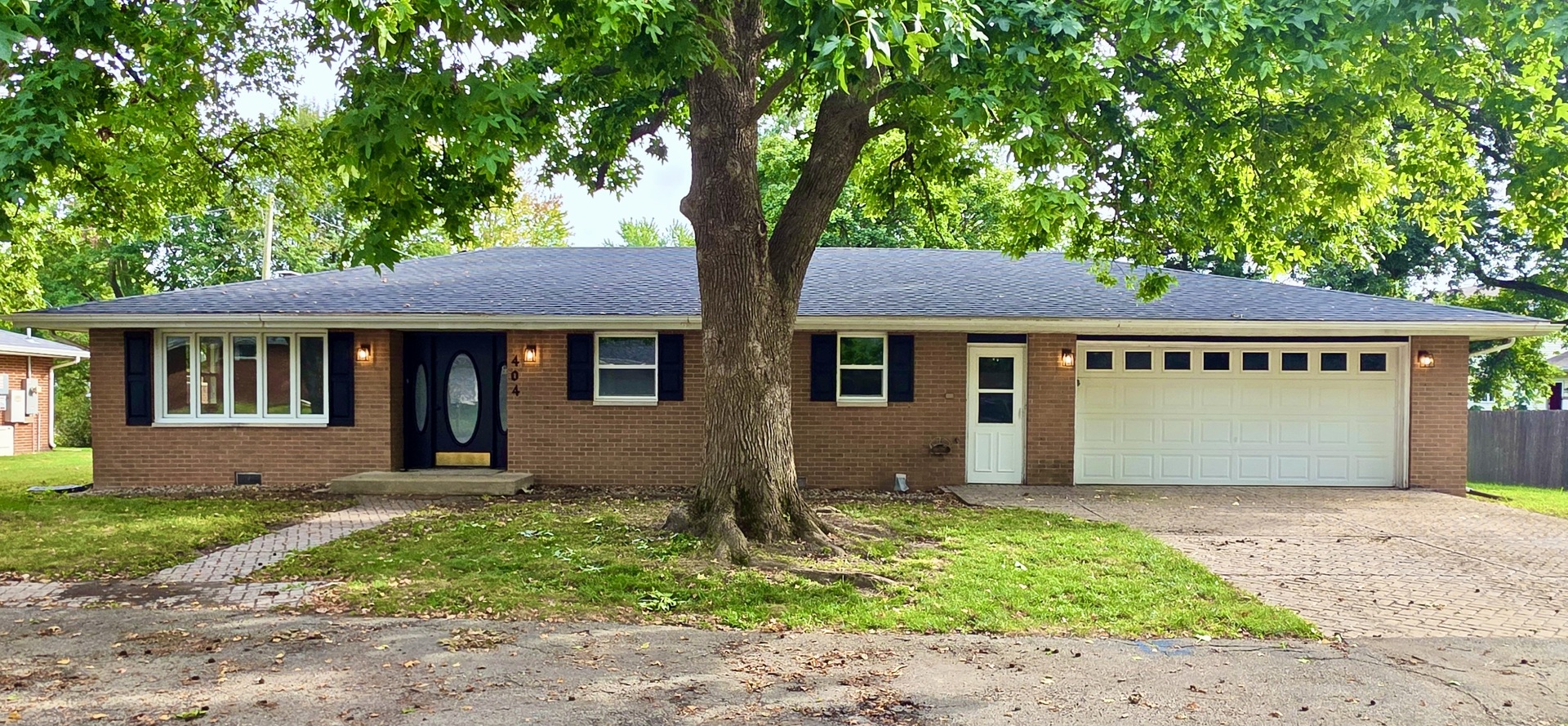 404 Sunset Drive — photo