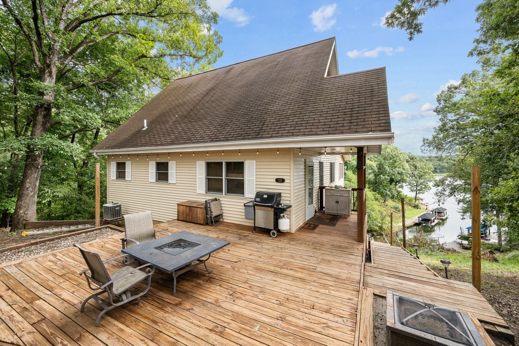 324 Rustic Oak Court — photo