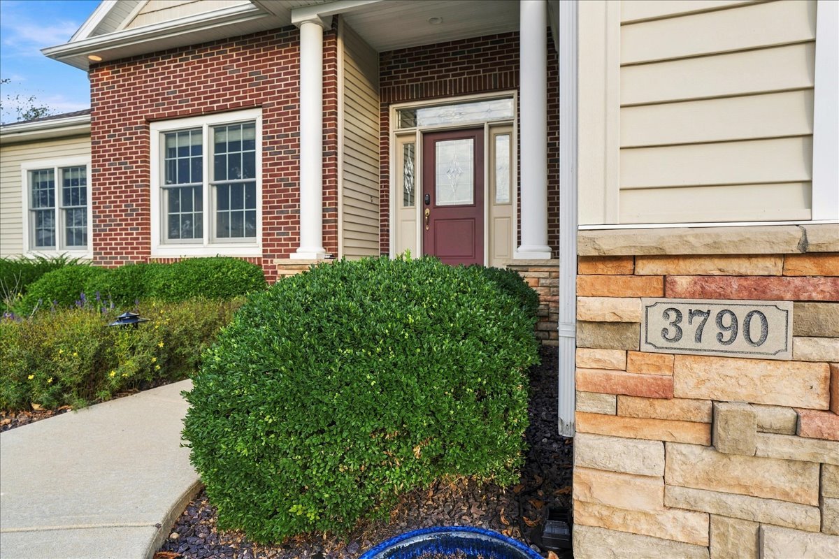 3790 renaissance dr, NORMAL IL 61761 — photo 2