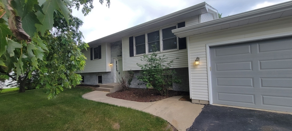 8546 Sunset Drive — photo