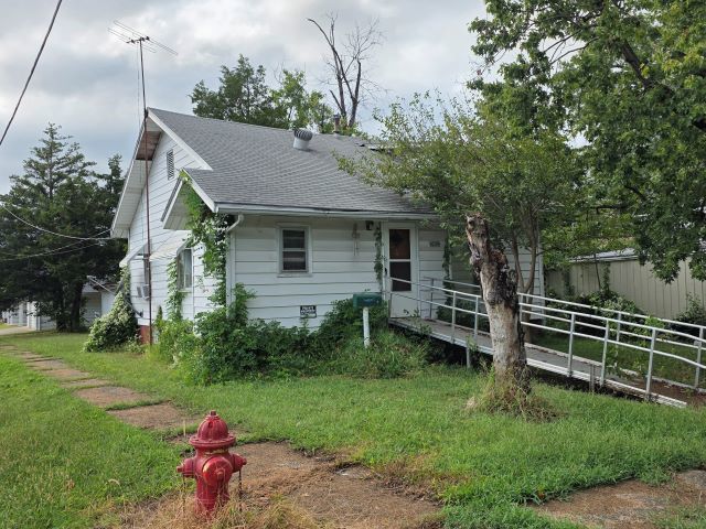 1029 S Mckinley Street — photo