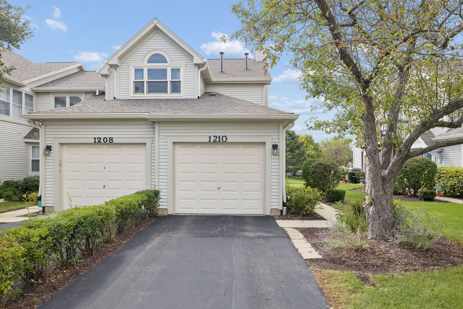 1210 Rhodes Lane 1210 — photo