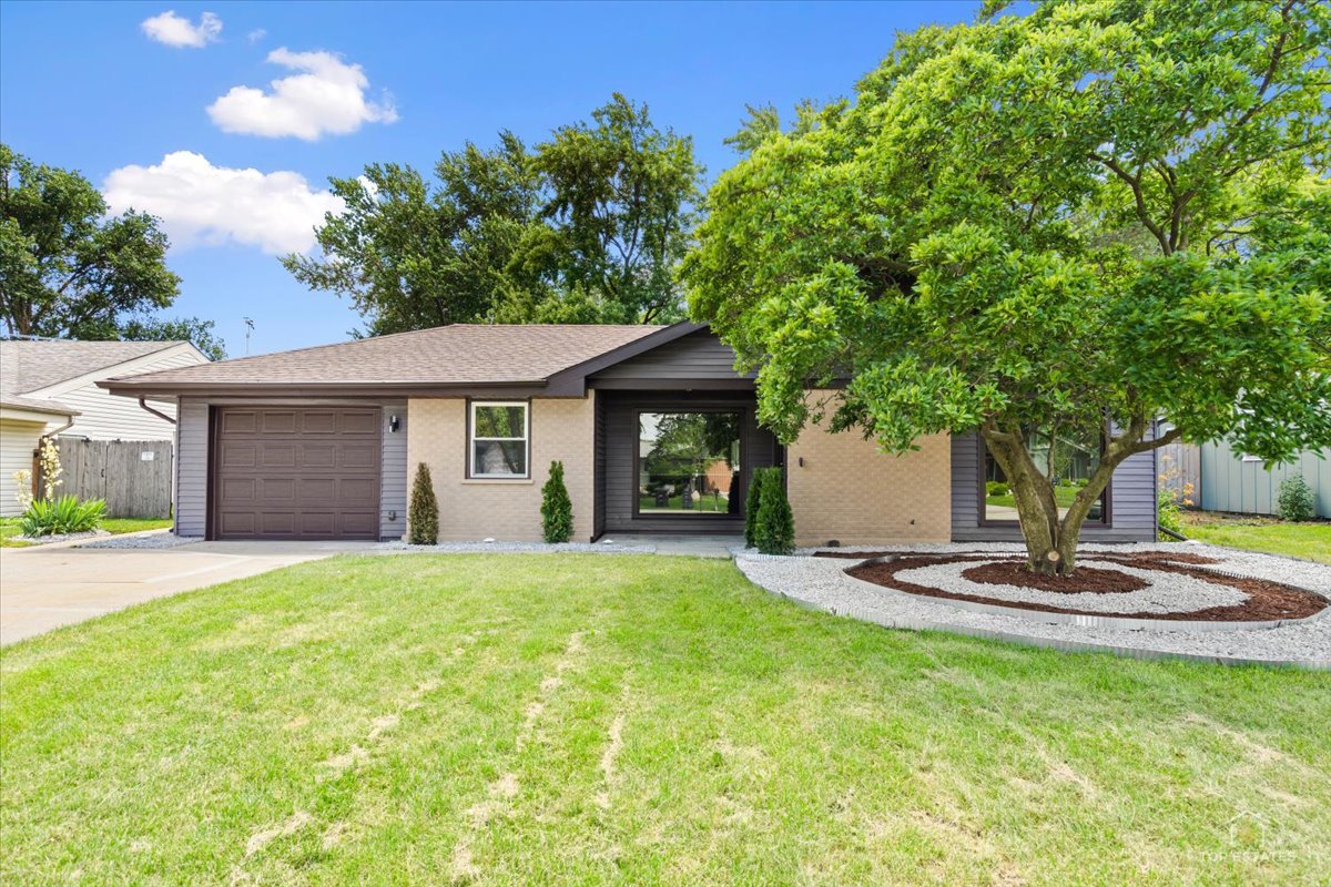 1409 Sequoia Lane — photo