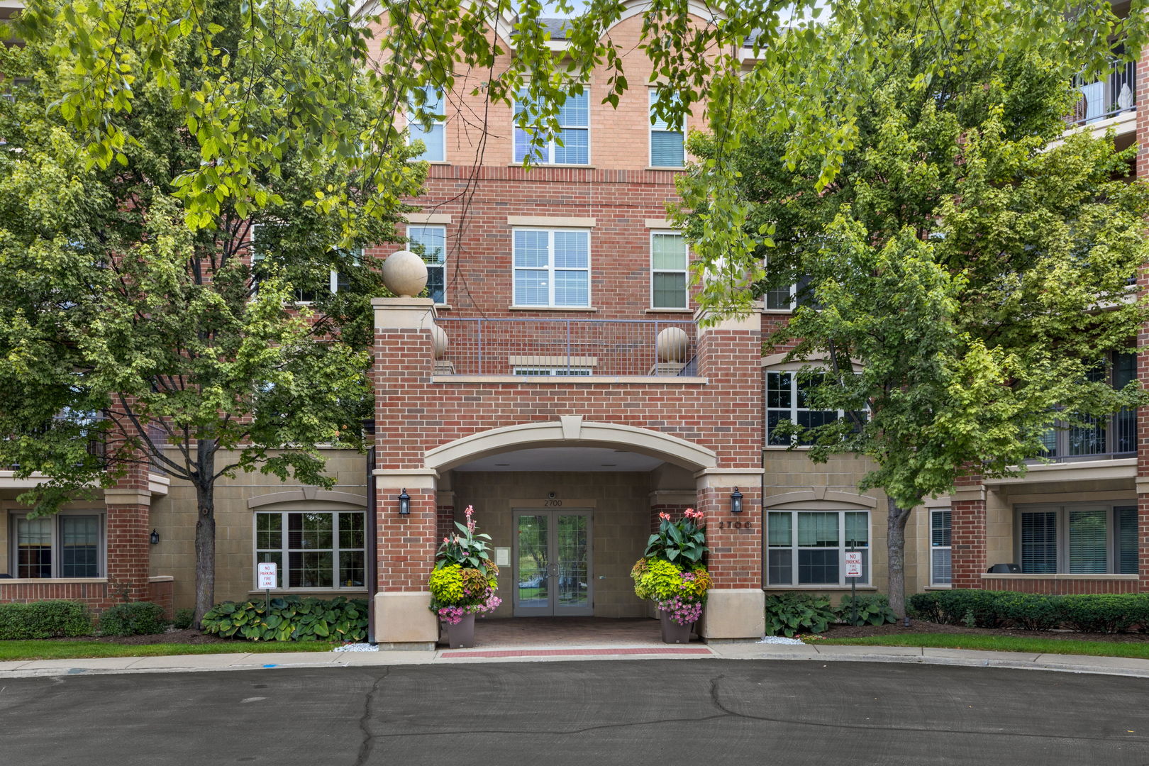 2700 Summit Drive 309 — photo