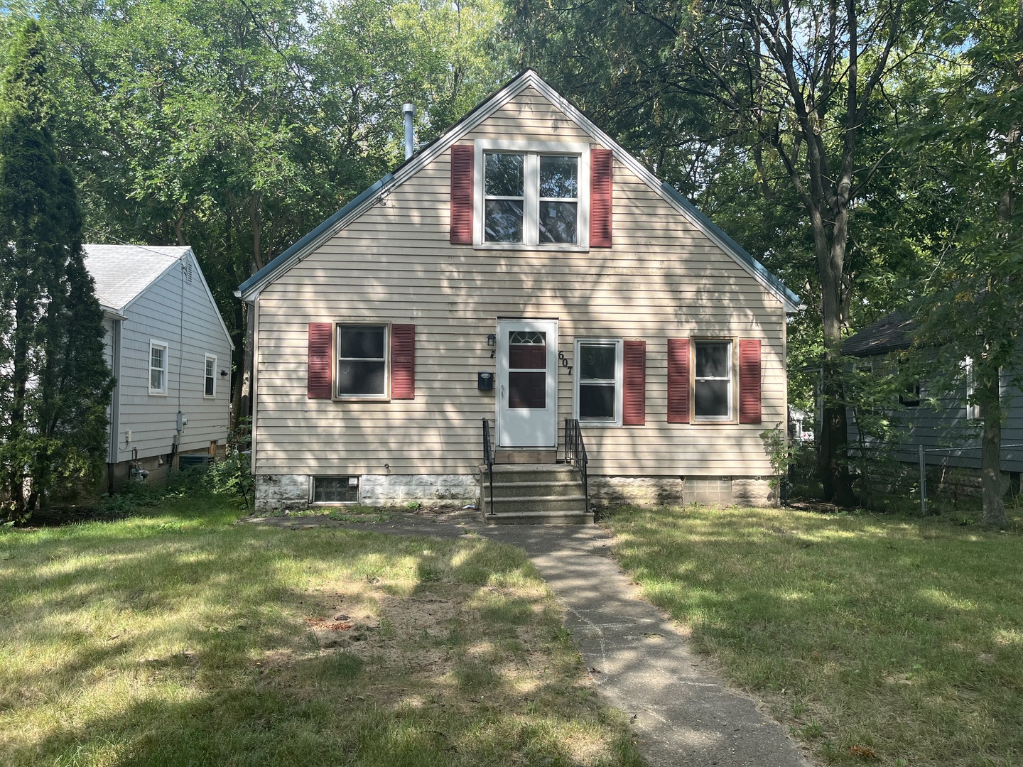607 Leonard Avenue — photo