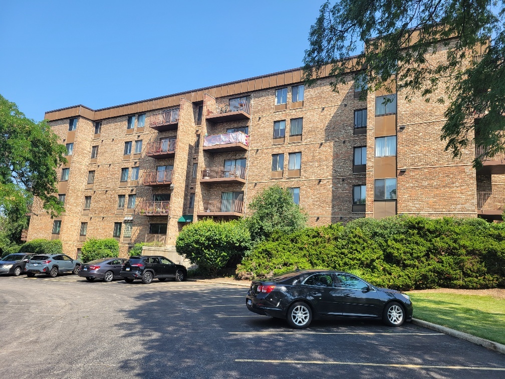 425 Walnut Creek Lane Unit 1305 — photo