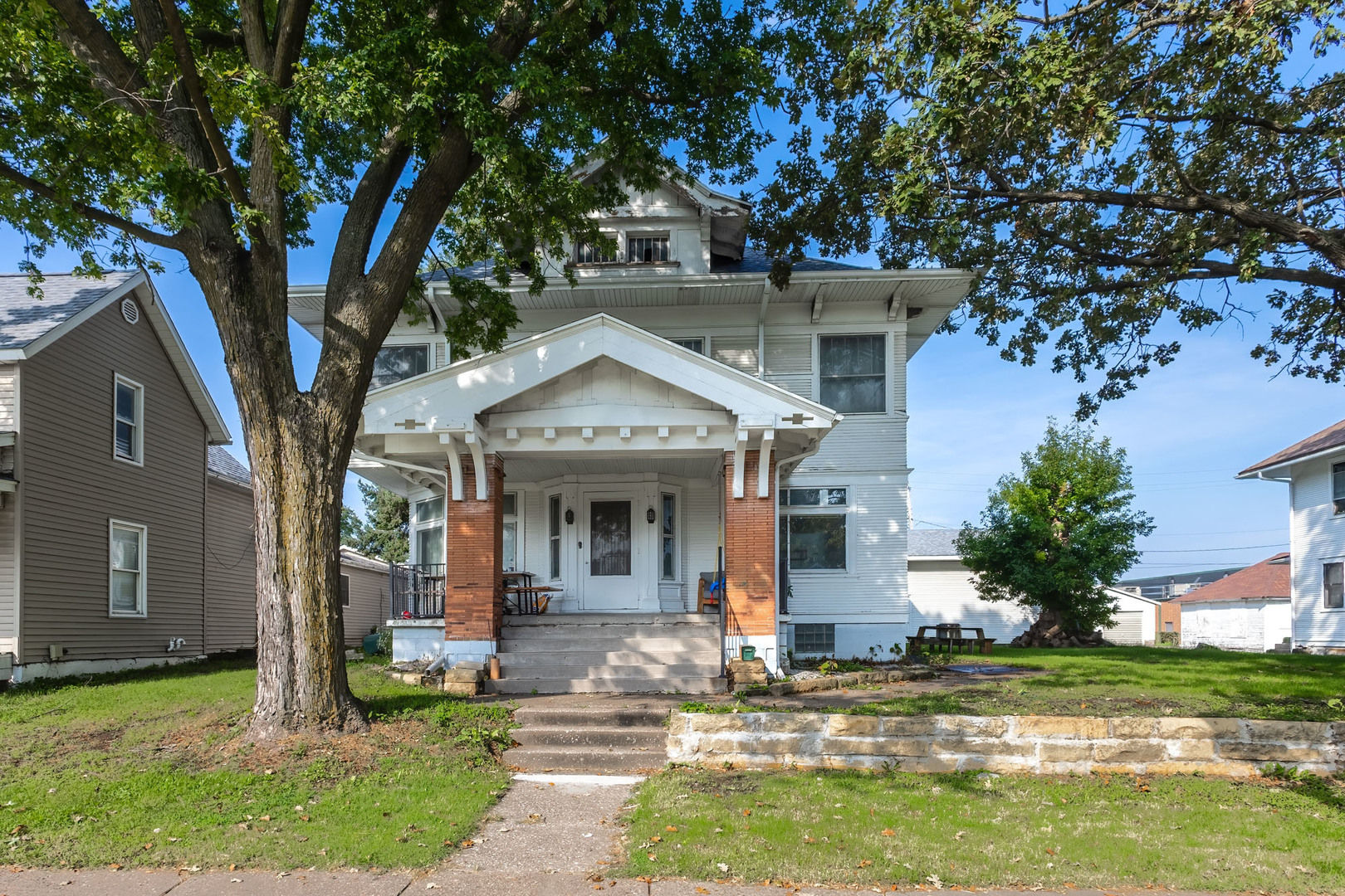 1718 N Marquette Street — photo
