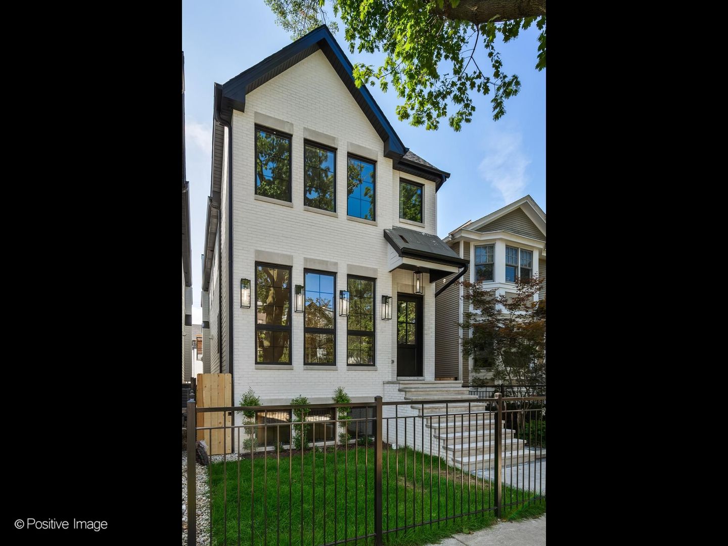 2714 N Magnolia Avenue — photo