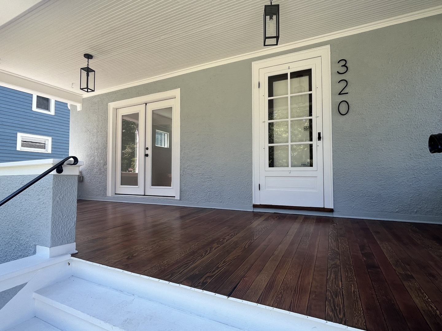 Home in La Grange, IL 60525 — photo 2