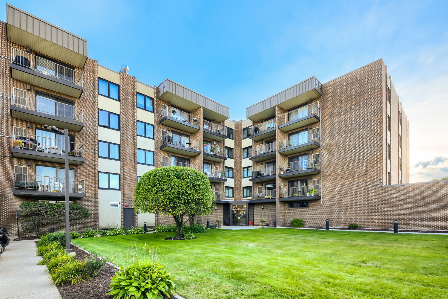 7707 W Irving Park Road 202 — photo
