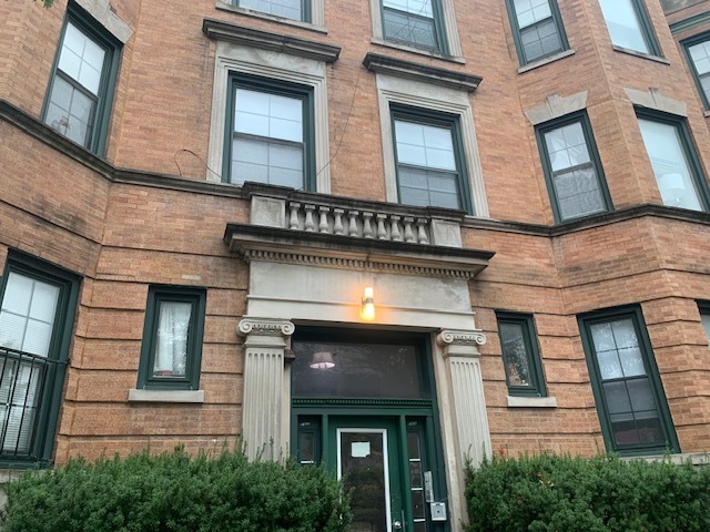 127 E 59th Street 1 — photo