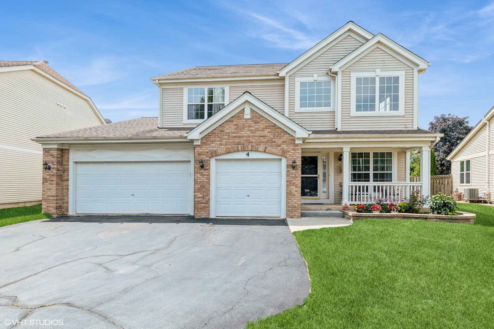 4 Litchfield Court — photo