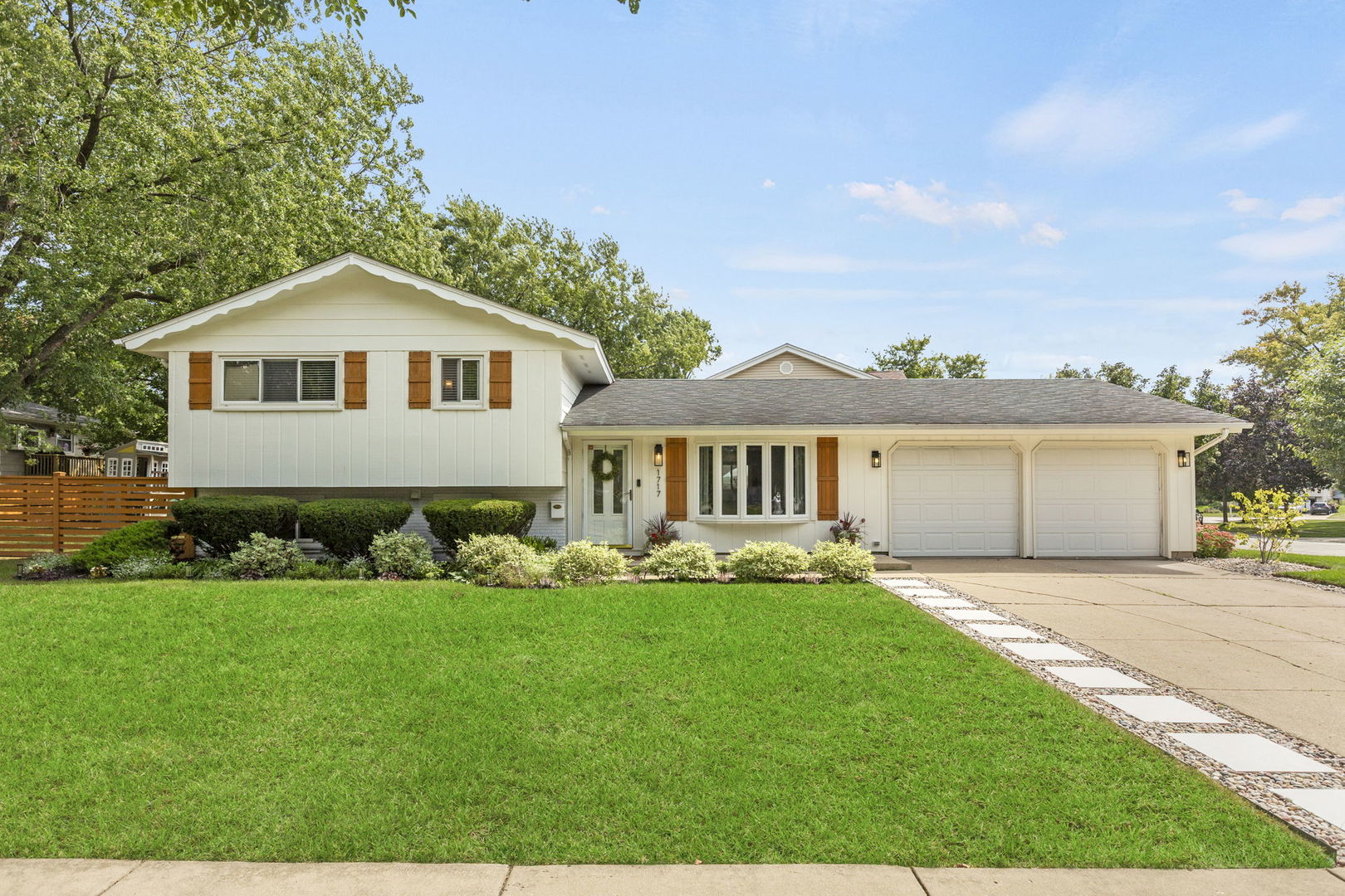 1717 Vassar Court — photo