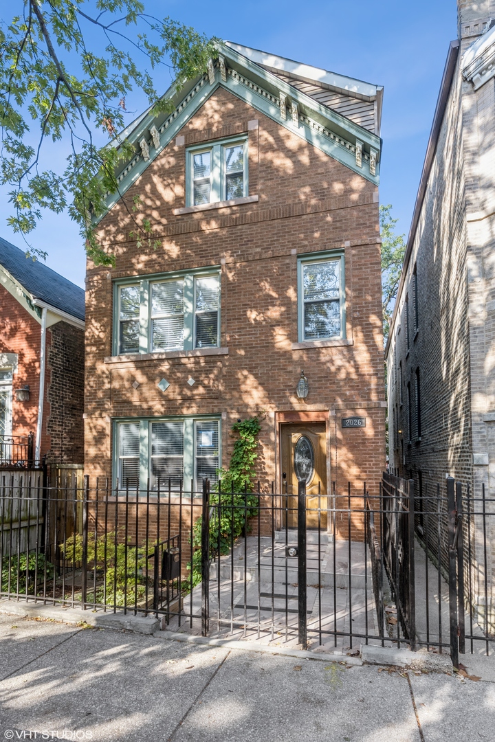 2026 N Winchester Avenue 1 — photo