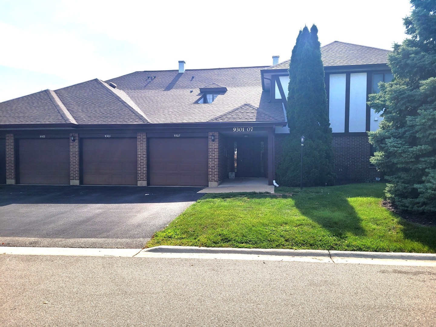 9303 Montgomery Drive 154 — photo