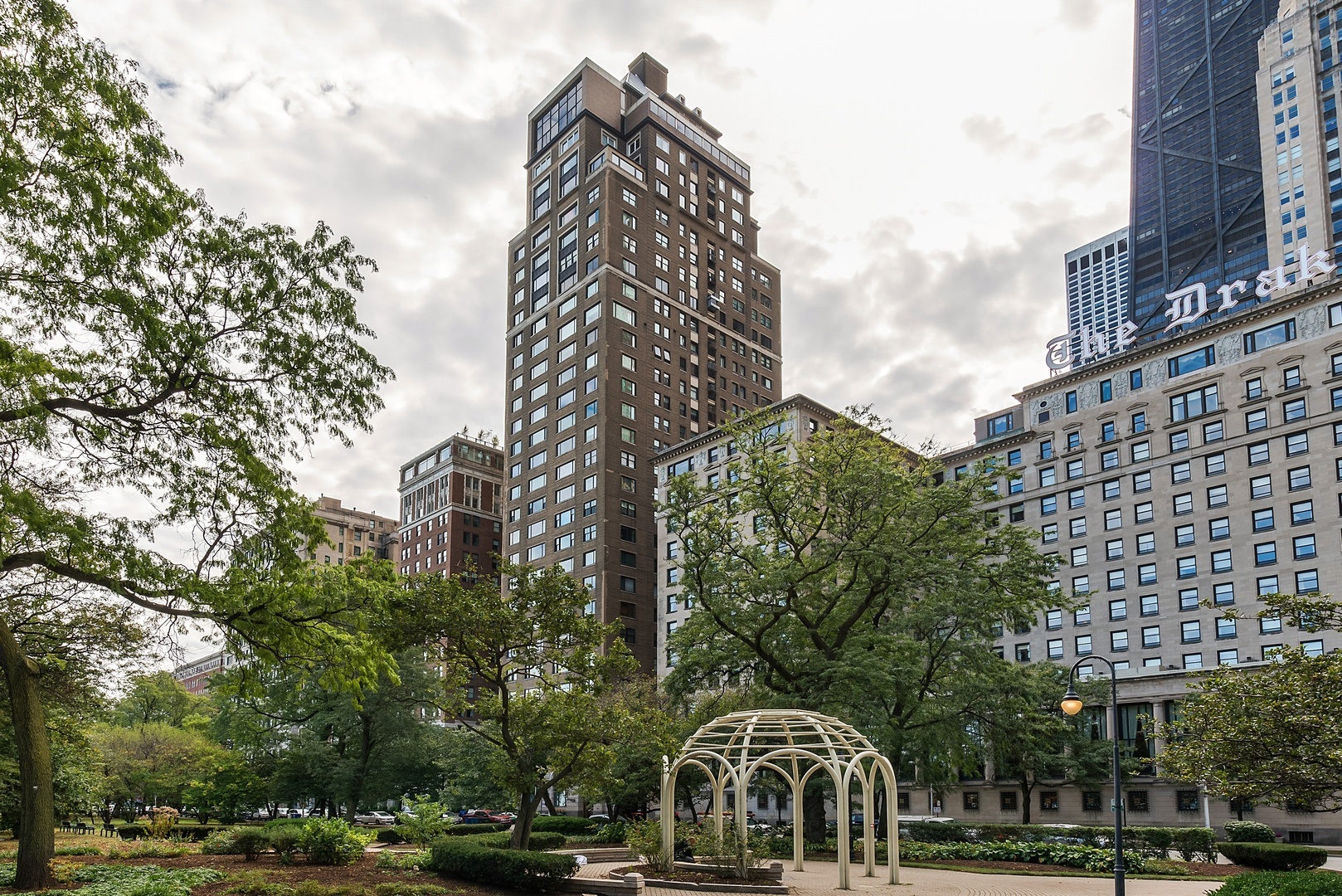179 E Lake Shore Drive 19S — photo