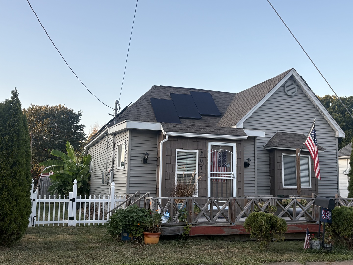 207 W Sylvia Avenue — photo