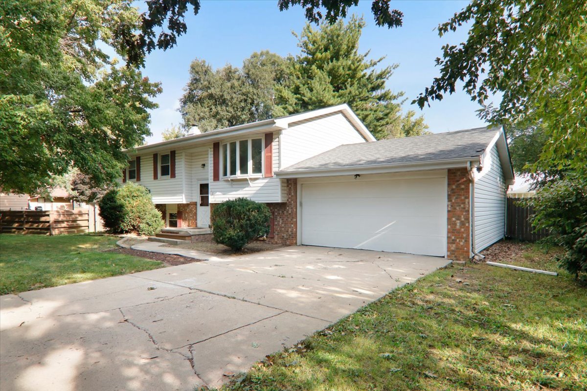 1706 Erin Drive — photo