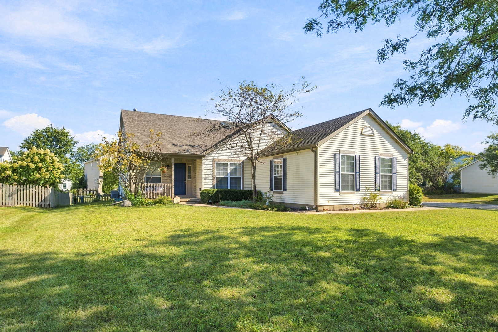 5303 Floralwood Court — photo
