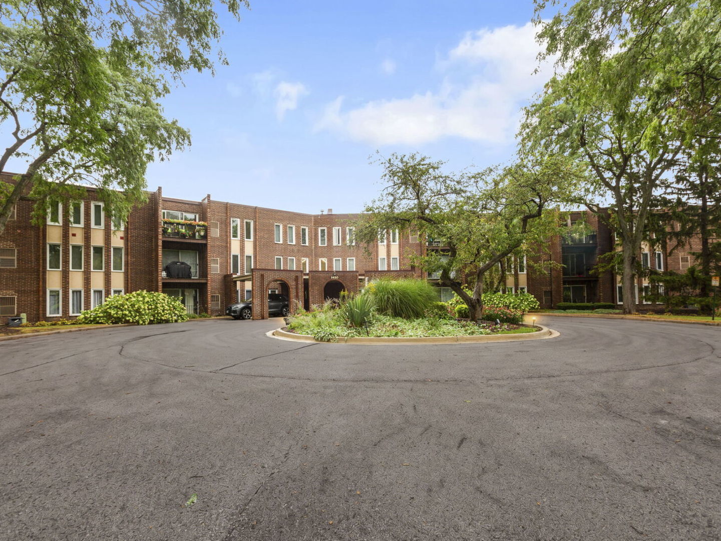 1450 W Sandpebble Drive 347 — photo